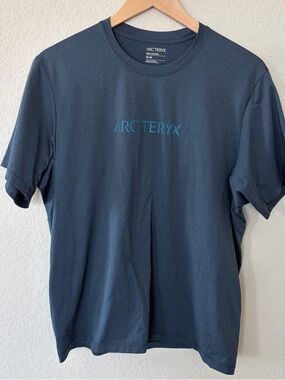 Arc'teryx Men's Dark Navy Remige Word Short-Sleeve Logo Tee